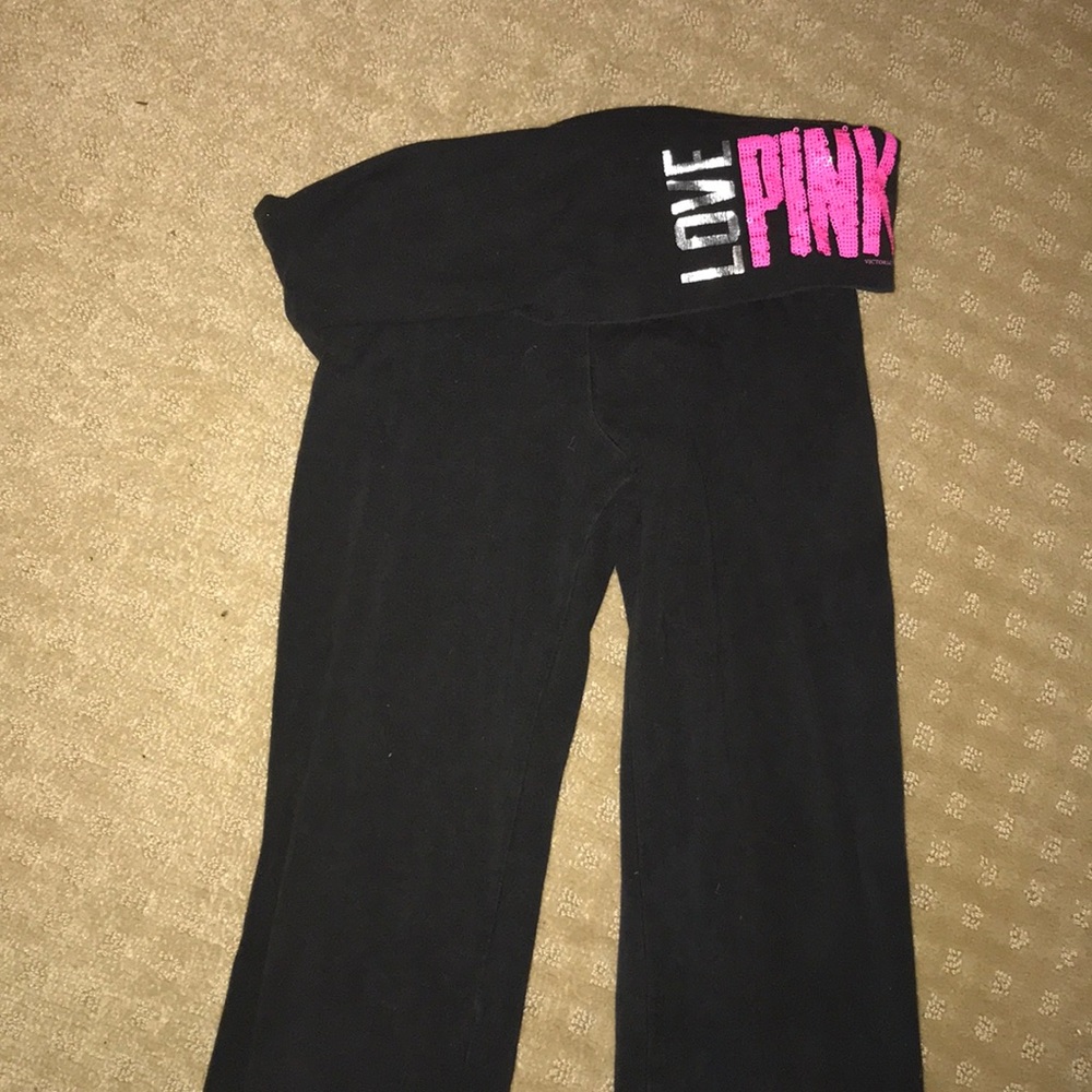 Black flair PINK yoga pants